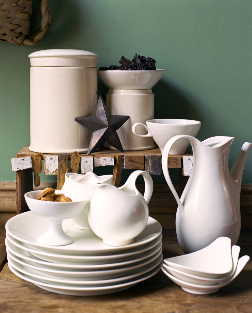 Dish And Dinnerware Brisk Living White Plates And Serving Pieces